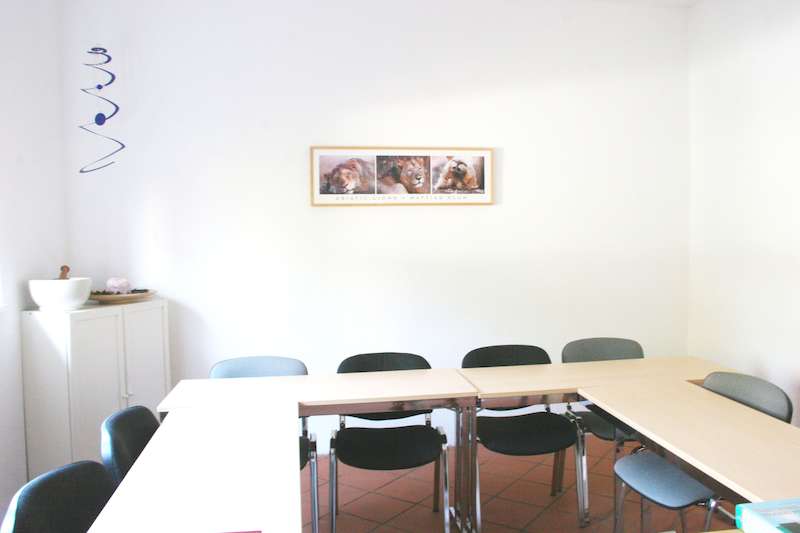 Unterrichtsraum Heilpraktikerausbildung, Psychotherapie und Naturheilkunde Unterrichtsraum Heilpraktikerausbildung, Psychotherapie und Naturheilkunde