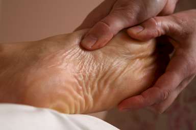 Ausbildung in der Fußreflexzonenmassage & -therapie Ausbildung Fußreflexzonenmassage: Fundiertes Wissen – praktische Übungen